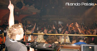DJ Pec Alando Palais